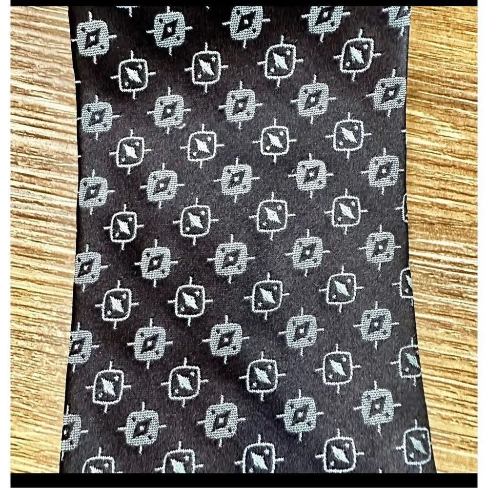 Christian Dior vintage navy silk tie - Picture 10 of 11